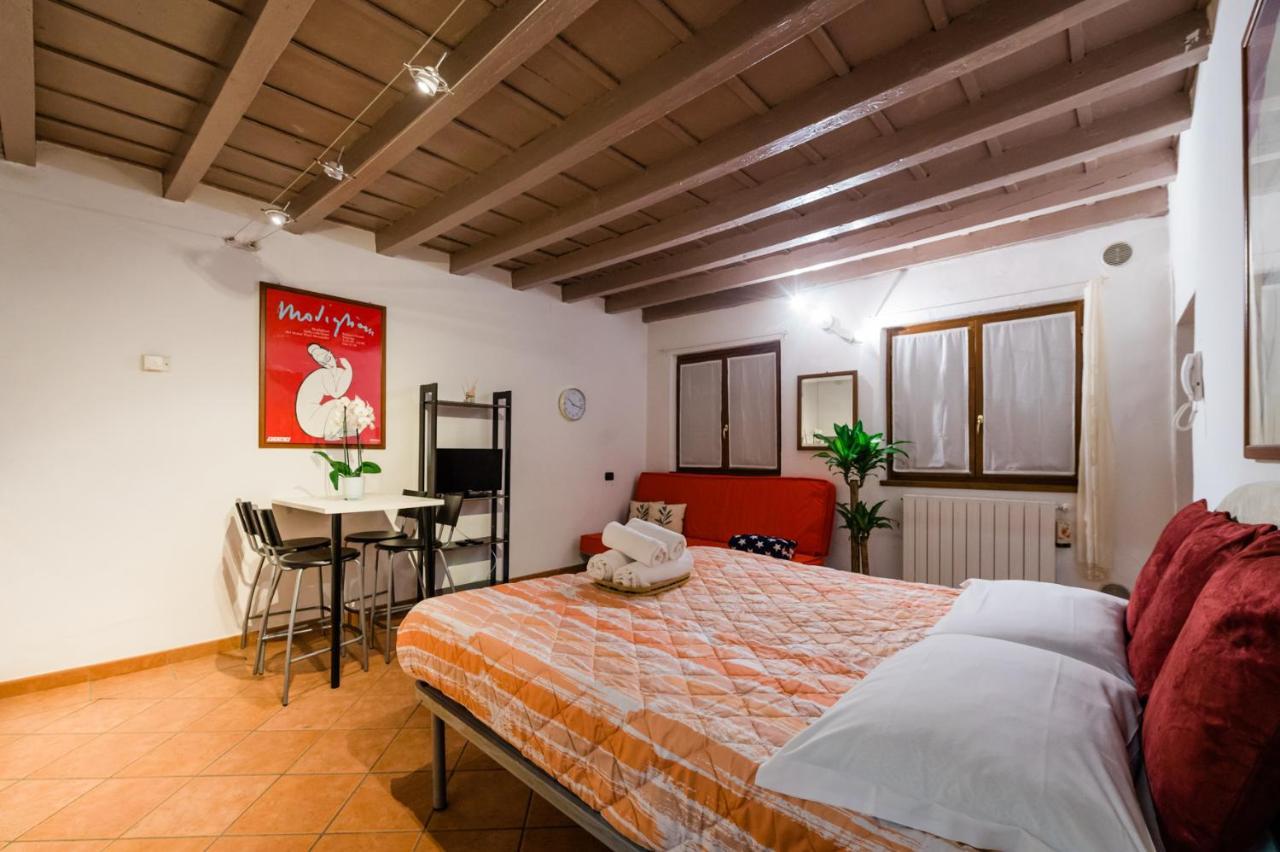 Old Town Square Appartement Bergamo Buitenkant foto